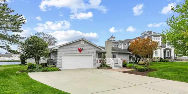 38417 WALNUT LANE