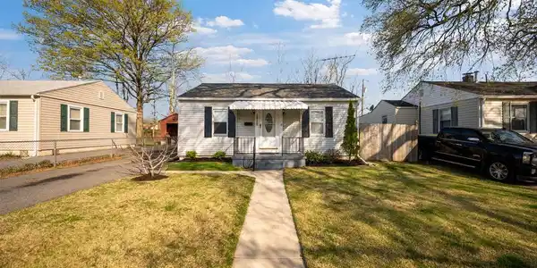 1812 KITTY HAWK ROAD
