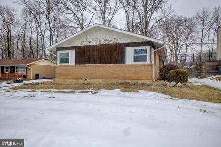 819 CHATFIELD ROAD