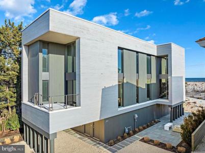 205 STRATFORD AVENUE