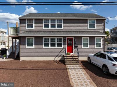8801 BEACH AVE