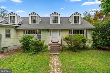 1800 CHESAPEAKE PLACE