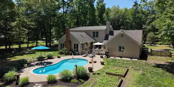 350 PROSPECT BAY DRIVE