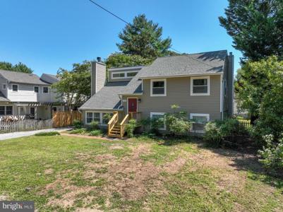 1143 RIVERVIEW DRIVE