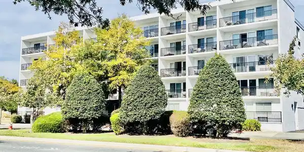 409 REHOBOTH AVENUE