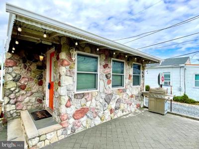 45 ARLINGTON WAY