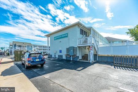 207 8TH STREET