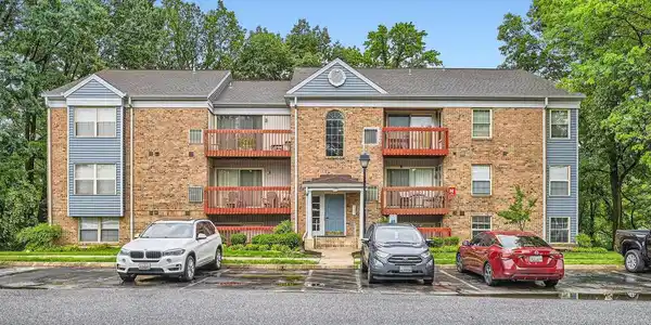 1302 SUGARWOOD CIRCLE