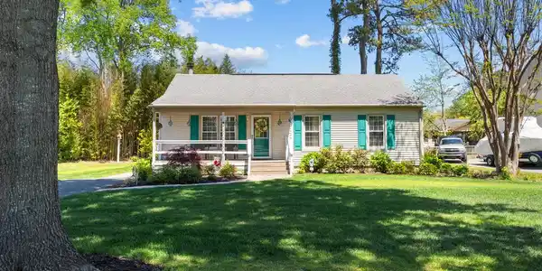 27 SEABROOK ROAD