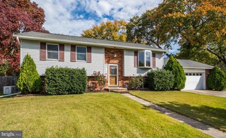 1214 FARMVIEW ROAD