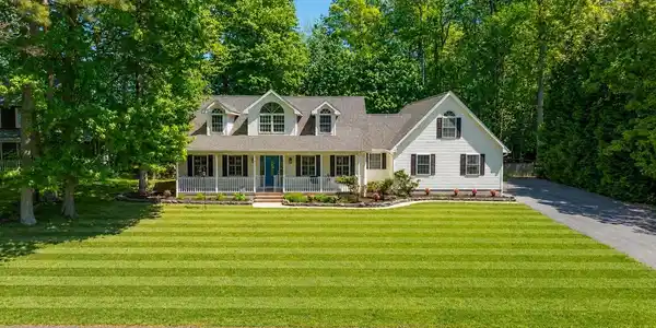 21 FAIRWAY DRIVE