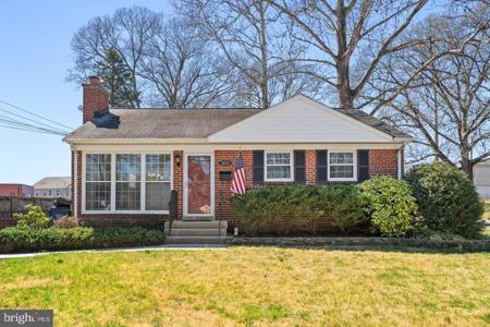 1603 WOODSIDE DRIVE