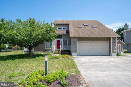 38854 BAYFRONT DRIVE
