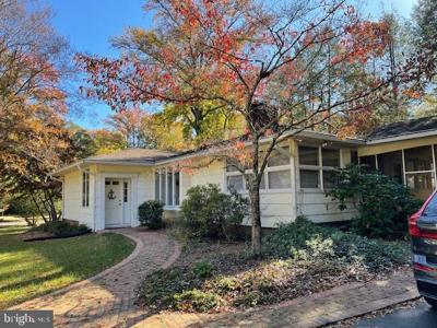 400 HOLLY DRIVE