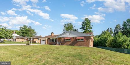 605 SOUTHGATE ROAD