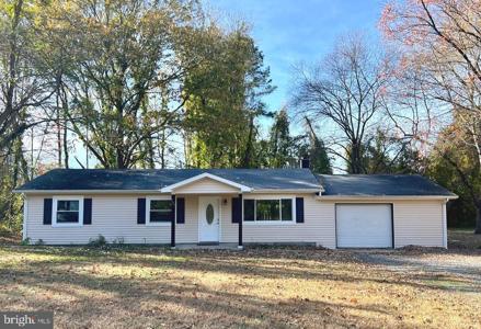 141 MEADOWVIEW LANE