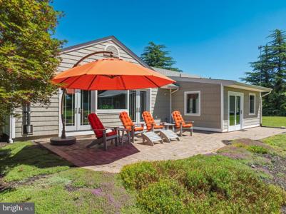 272 HICKORY RIDGE DRIVE