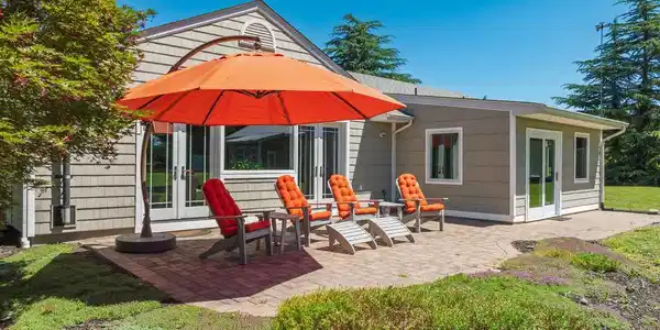 272 HICKORY RIDGE DRIVE