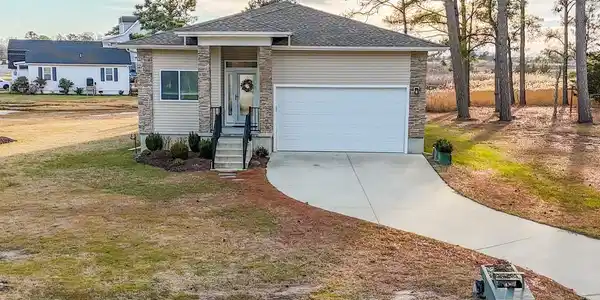105 HALL HIGHWAY