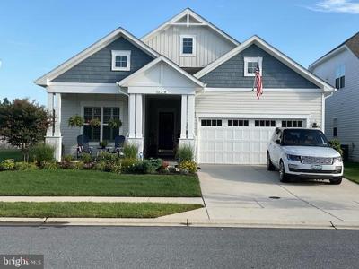 320 BAYBERRY DRIVE