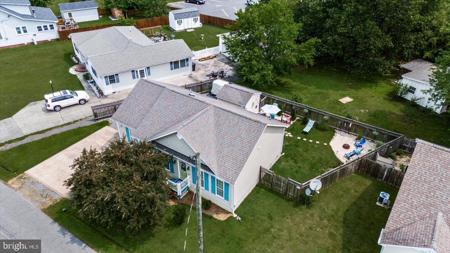 24 BANCROFT AVE.