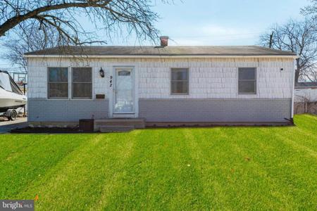 942 GENINE COURT