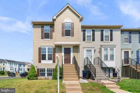 916 PIRATES COURT