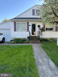 2511 GRAY MANOR