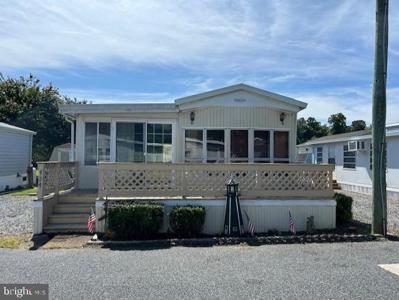 424 SNOWBIRD COURT