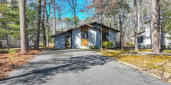 13 DRAWBRIDGE ROAD