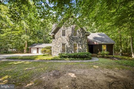 634 PINEWOOD DRIVE