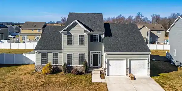 285 SHORE LANE