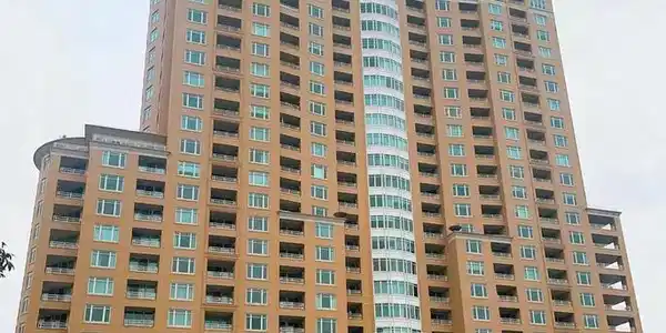100 HARBORVIEW DRIVE