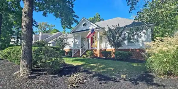 1231 CARROLLTON LANE