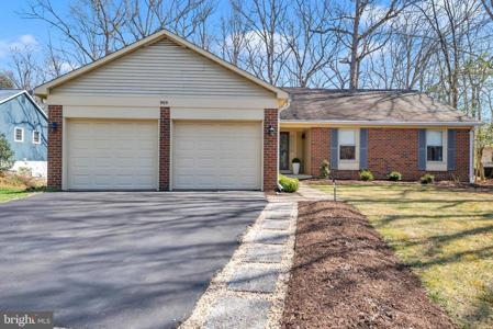 969 RUNNING BROOK WAY