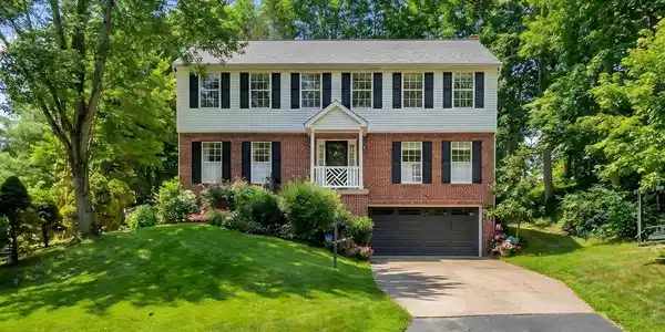 6 CLARK LANE