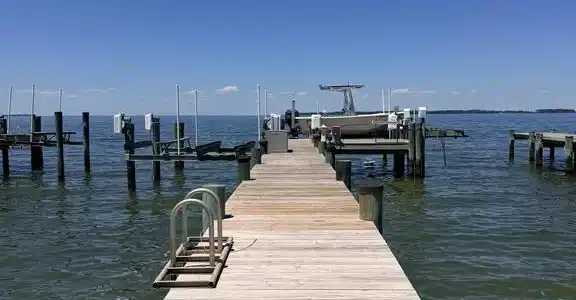 952 CHESTER RIVER DRIVE