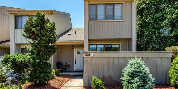 1801 POWDER HORN TERRACE