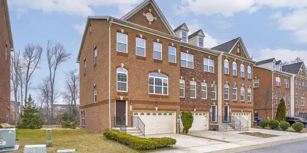 2885 CAMEO PLACE