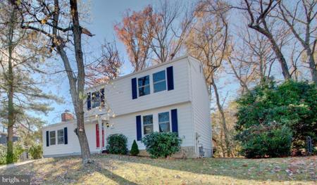 818 MACSHERRY DRIVE