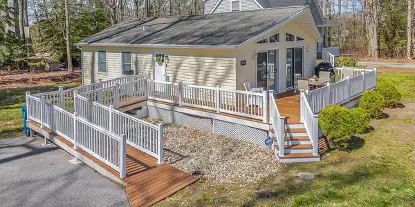 1010 OCEAN PARKWAY