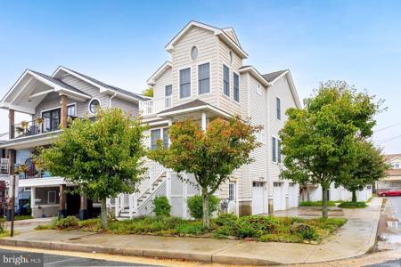 3 VASSAR SQUARE