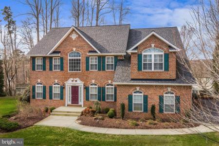 2705 QUEENSBERRY DRIVE
