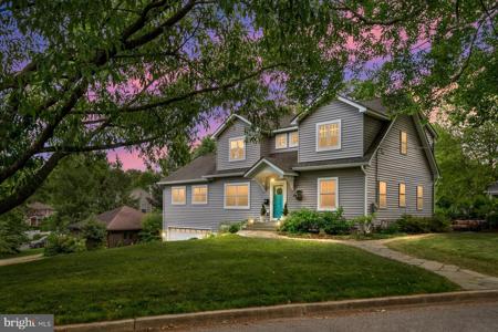 338 DEWEY DRIVE