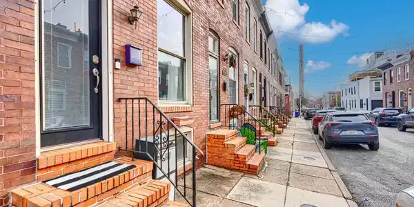717 GLOVER STREET