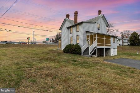 8 BLYTHEDALE ROAD