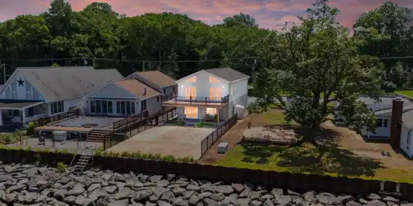 187 RIVER DRIVE