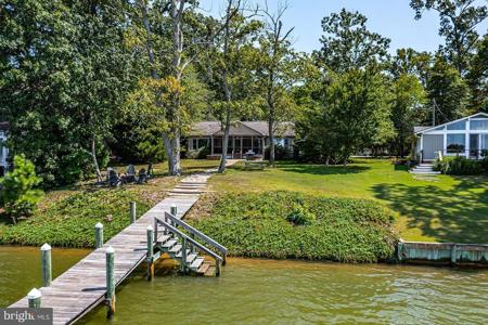 1383 SHERWOOD DRIVE
