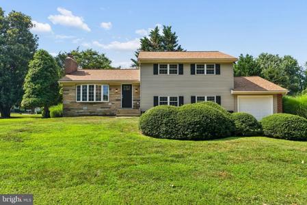 110 LAKE VIEW DRIVE