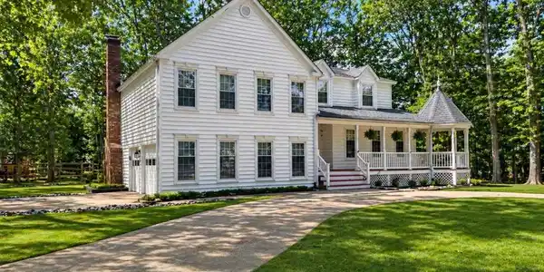 3040 CRUISER DRIVE